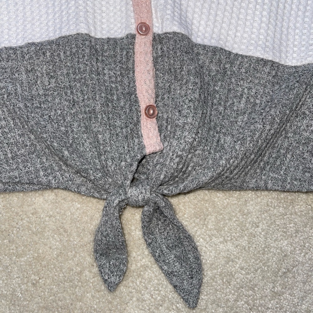 Colorblock top - Picture 4 of 6